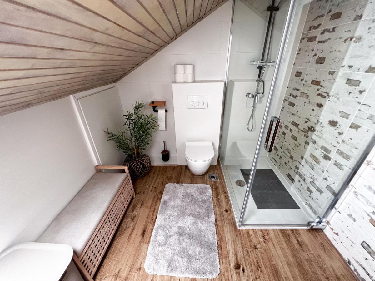 Apartment Cesare 3 Zastražišće Екстериор снимка