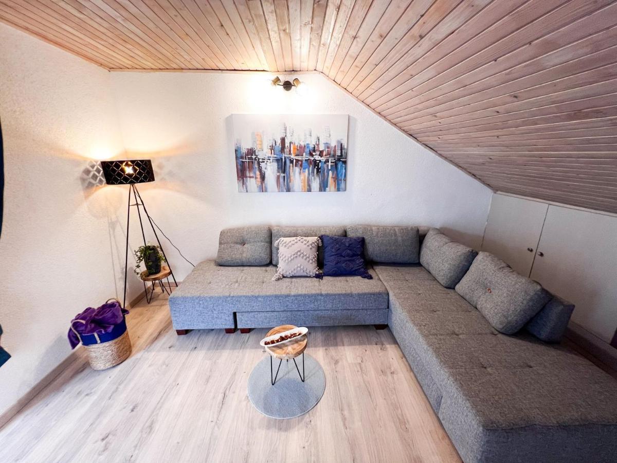 Apartment Cesare 3 Zastražišće Екстериор снимка
