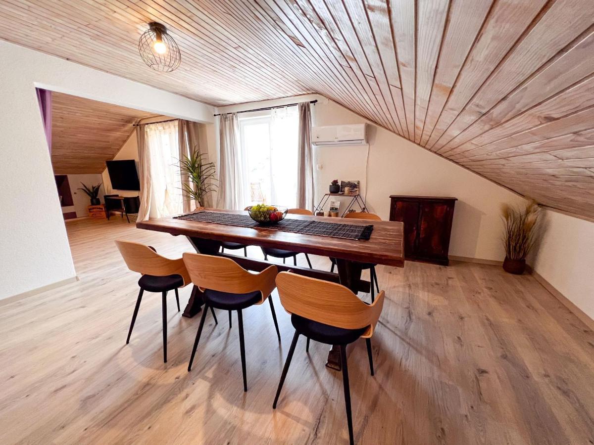 Apartment Cesare 3 Zastražišće Екстериор снимка