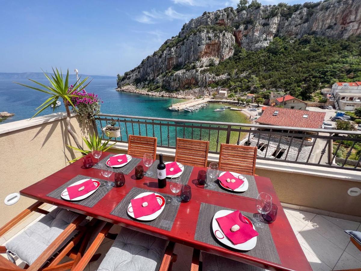 Apartment Cesare 3 Zastražišće Екстериор снимка