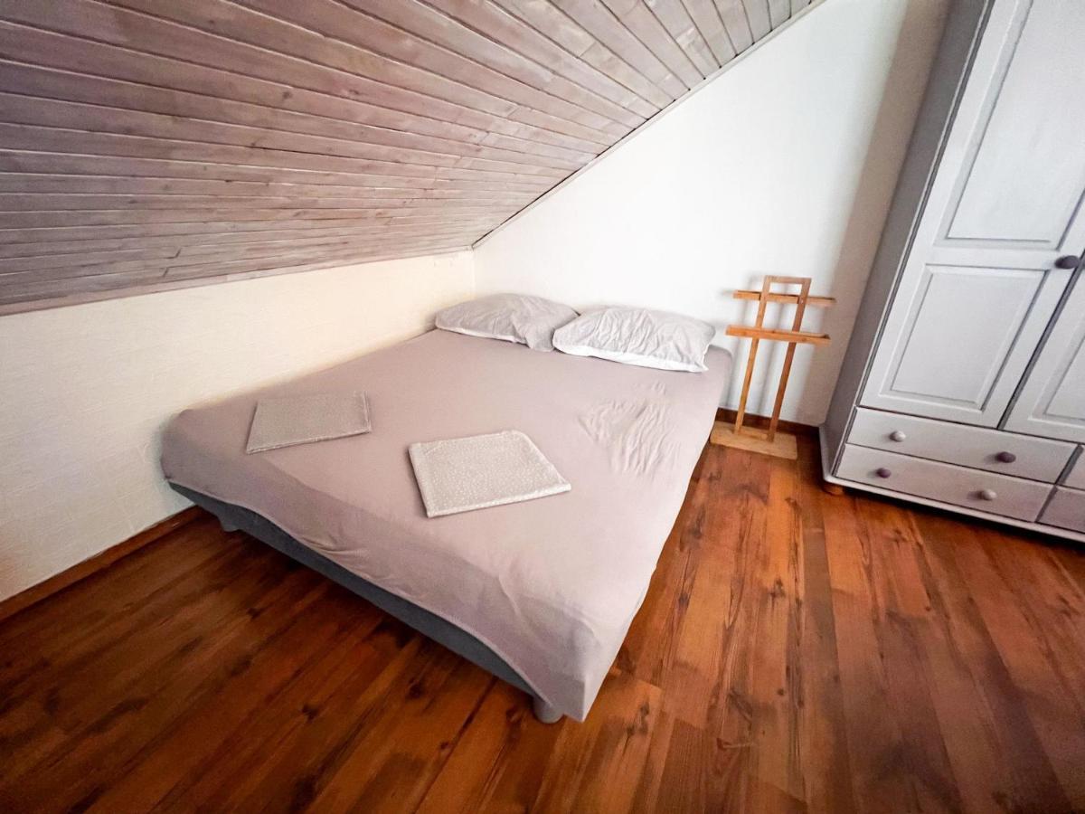 Apartment Cesare 3 Zastražišće Екстериор снимка